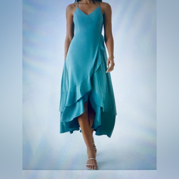 HALARA Dresses & Skirts - LARGE. HALARA BREEZEFUL LACE UP BACK RUFFLE HEM MAXI DRESS